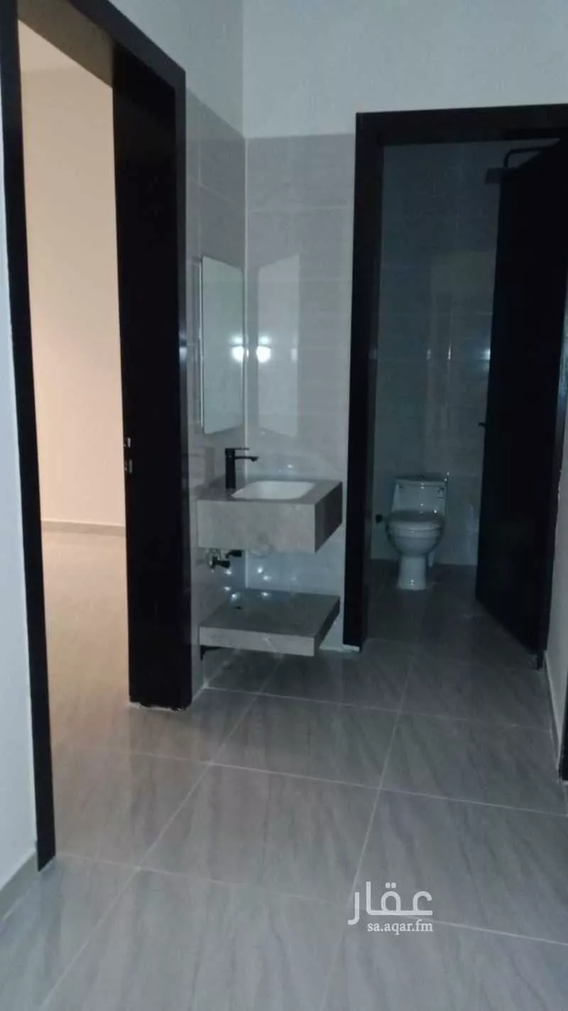 4 bedroom floor in Uhud 3