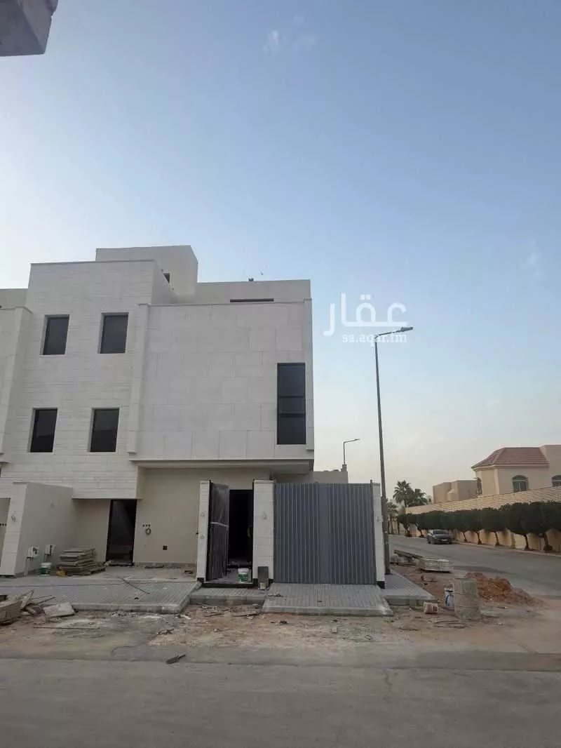 3 bedroom floor in Al Manar 4