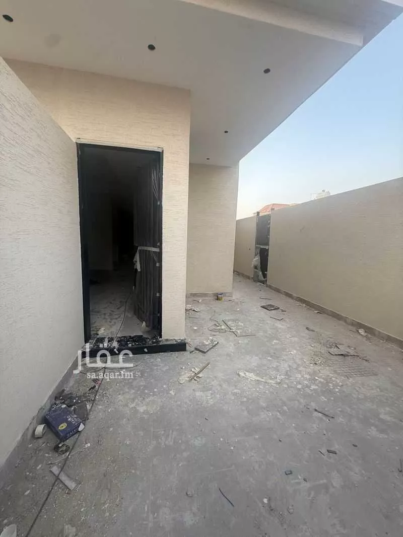 3 bedroom floor in Al Manar 6