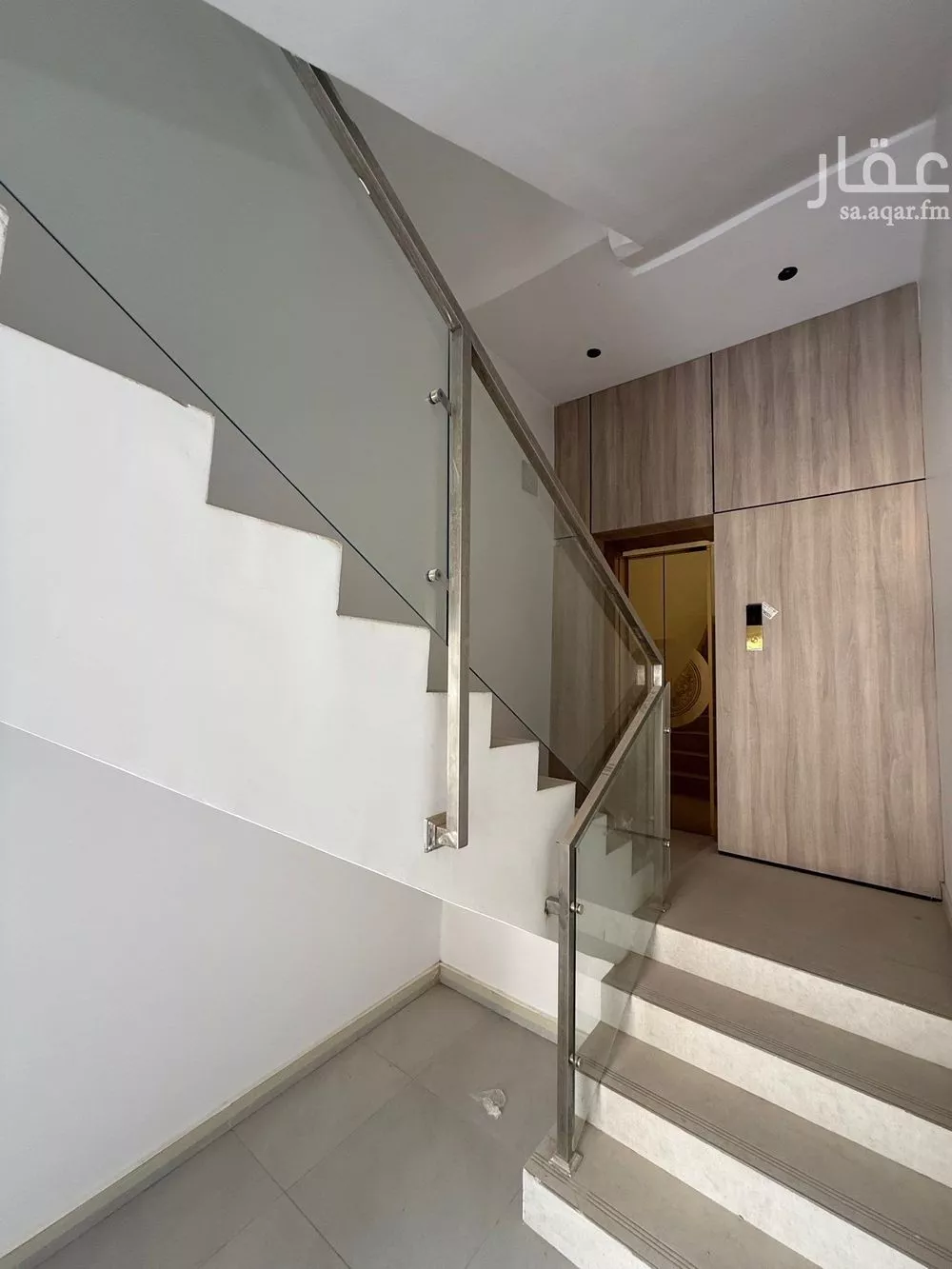 3 bedroom floor in Al Janadriyah 2