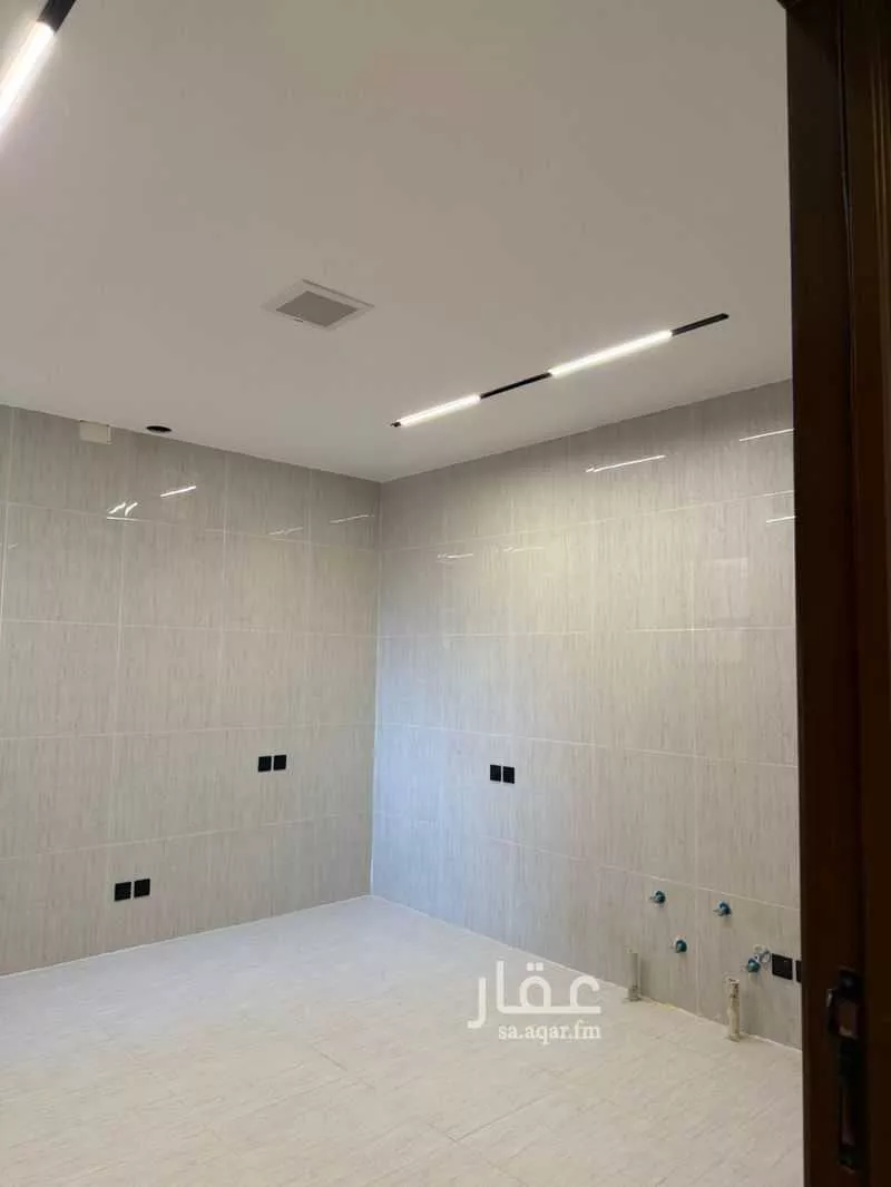 3 bedroom floor in Ash Sharq 4