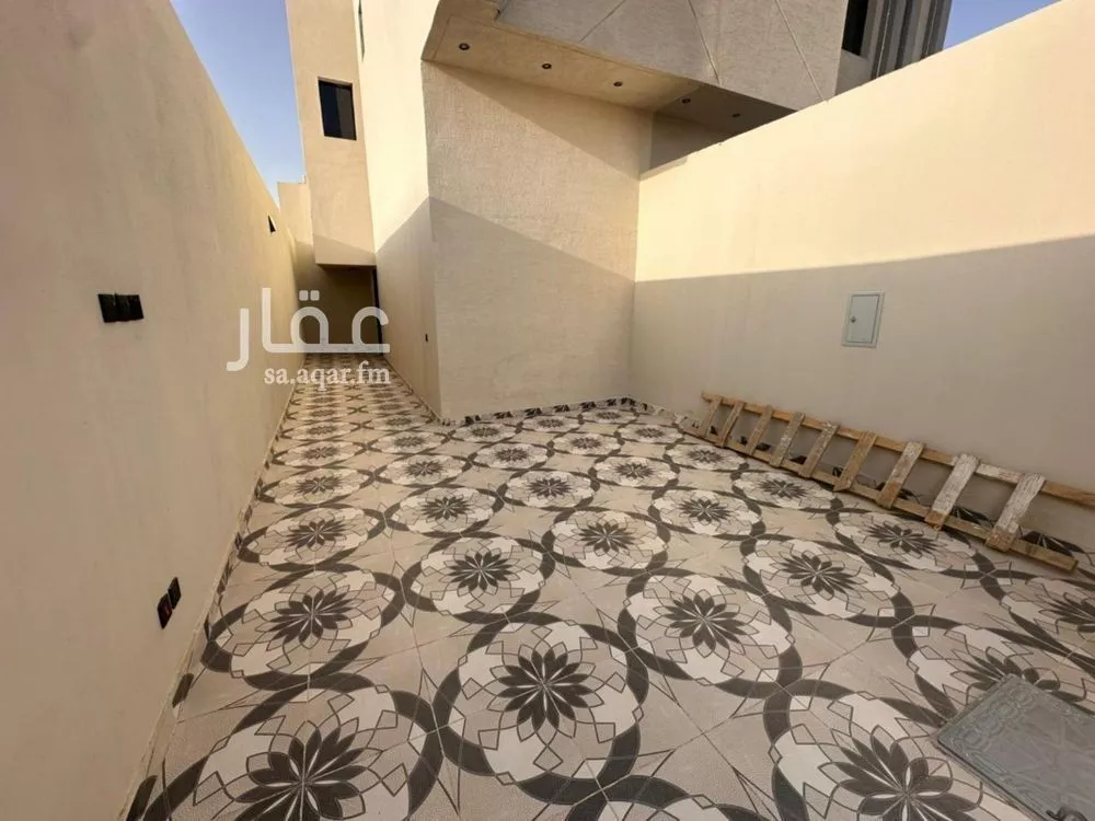 6 bedroom floor in Dahiat Namar 2