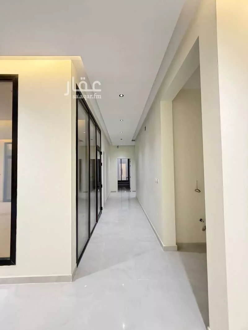4 bedroom floor in King Fahd 11
