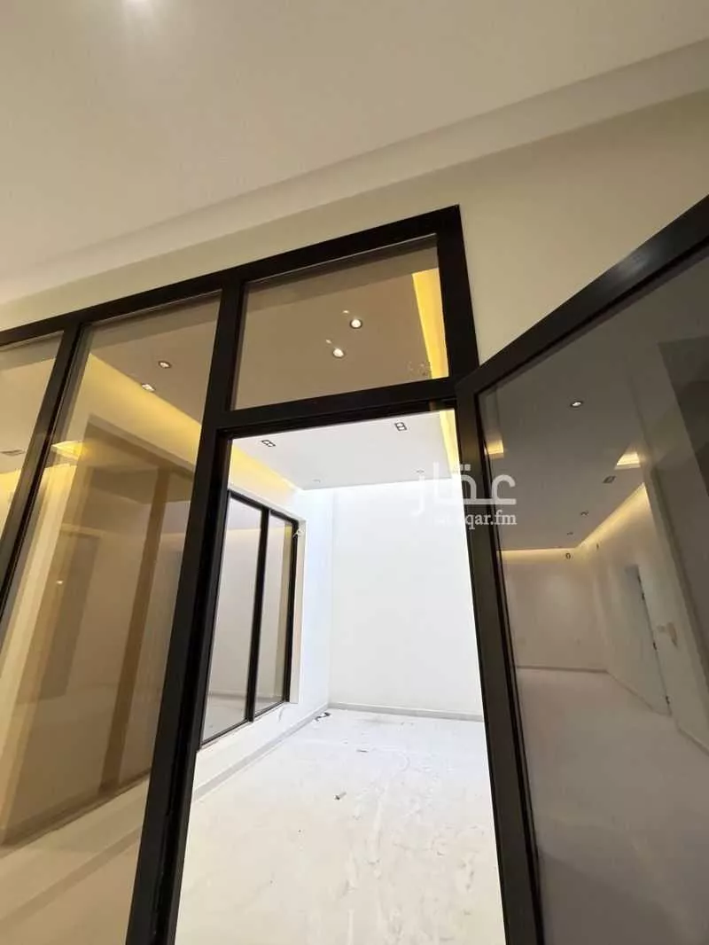 4 bedroom floor in King Fahd 12