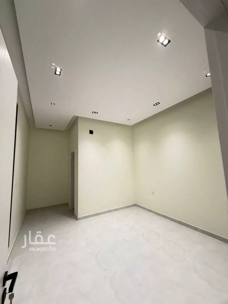 4 bedroom floor in King Fahd 15
