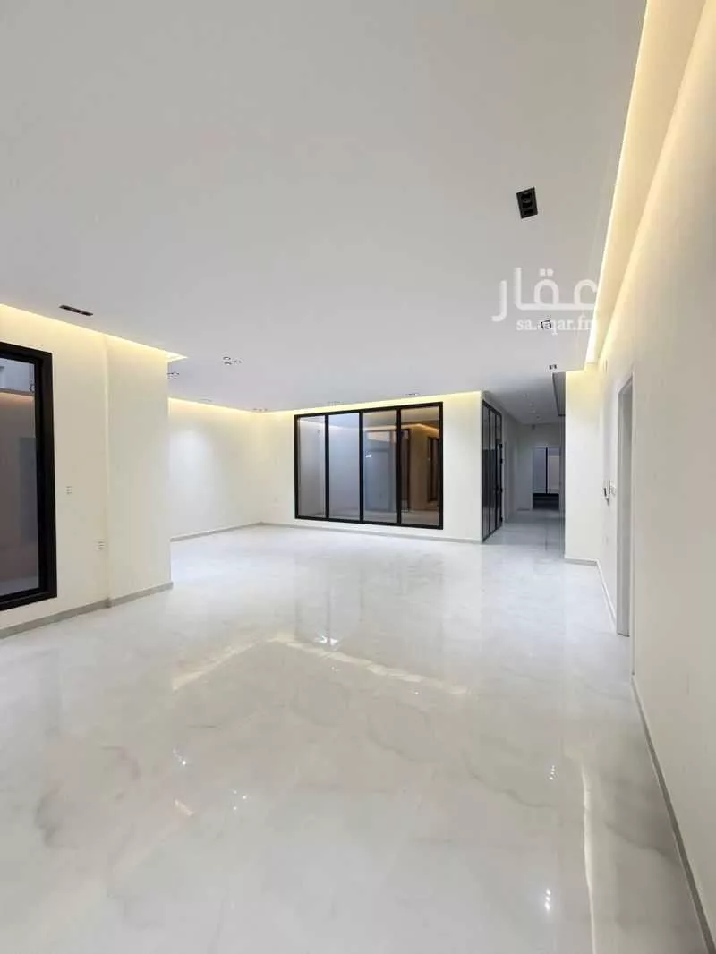 4 bedroom floor in King Fahd 4