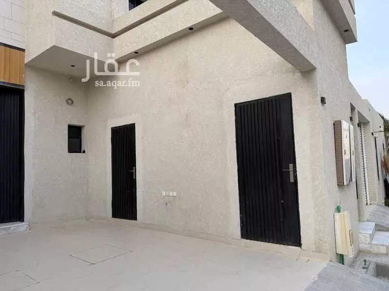4 bedroom floor in King Fahd 5
