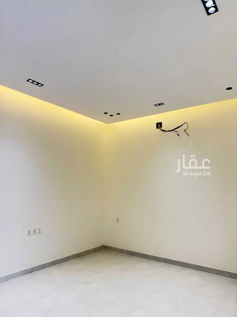 4 bedroom floor in King Fahd 8