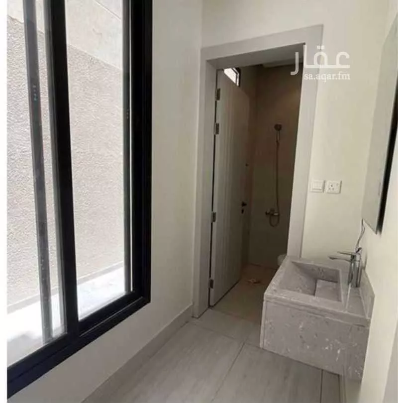 5 bedroom floor in Badr 3