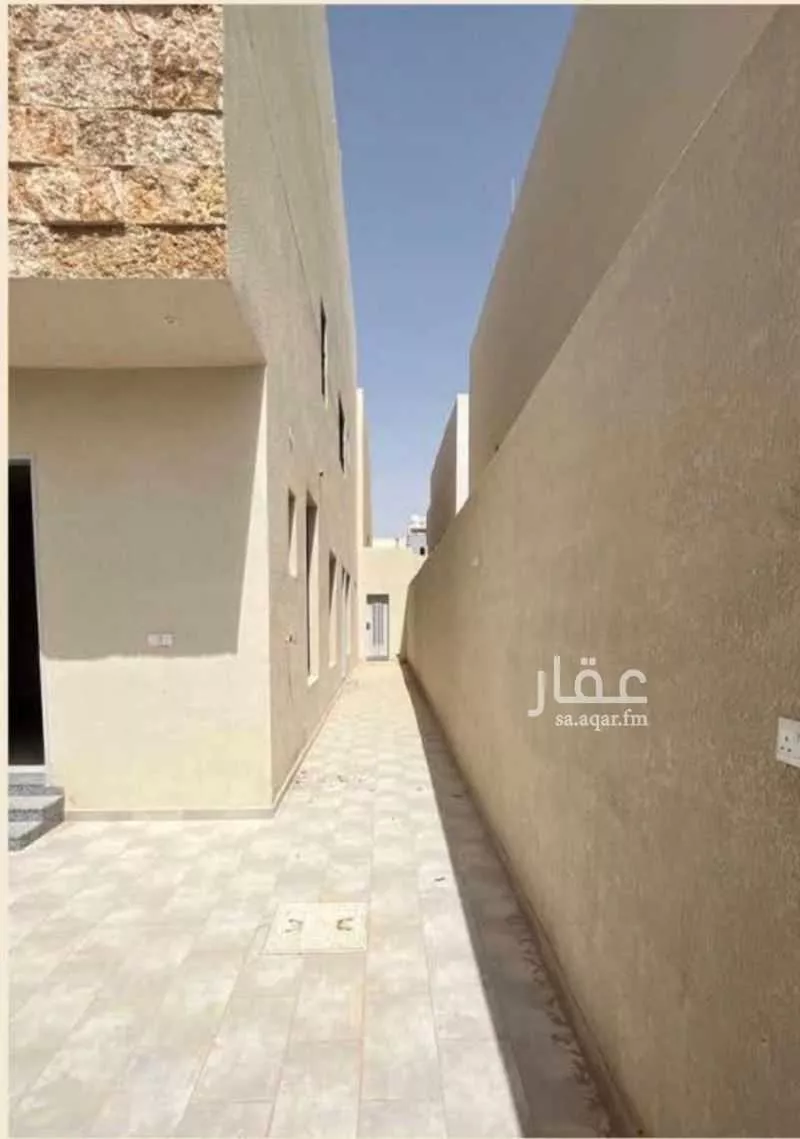 5 bedroom floor in Badr 5