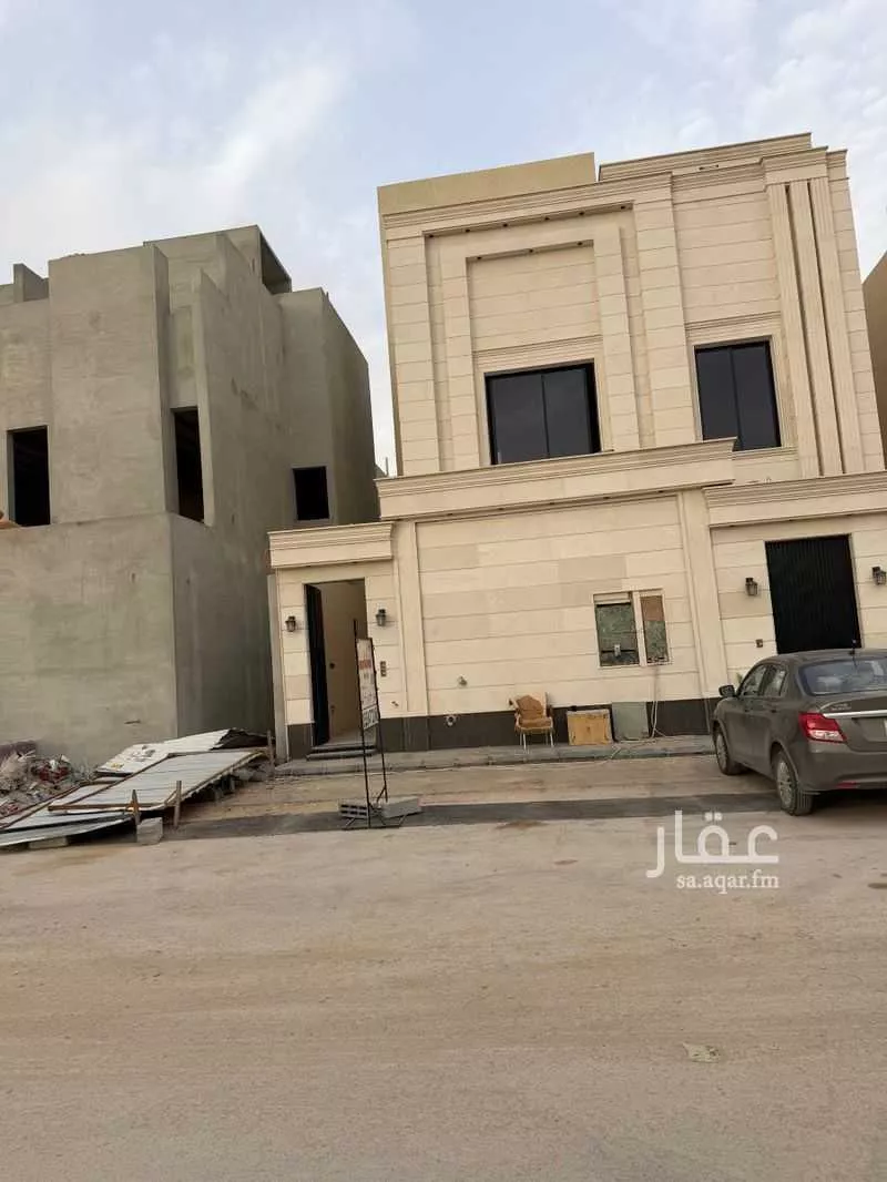 5 bedroom floor in Al Maizilah 3