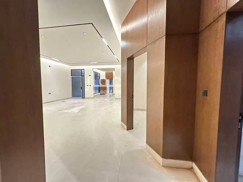 5 bedroom floor in Al Qairawan 2
