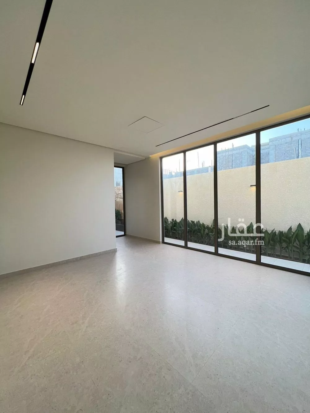 3 bedroom floor in Al Aridh 5