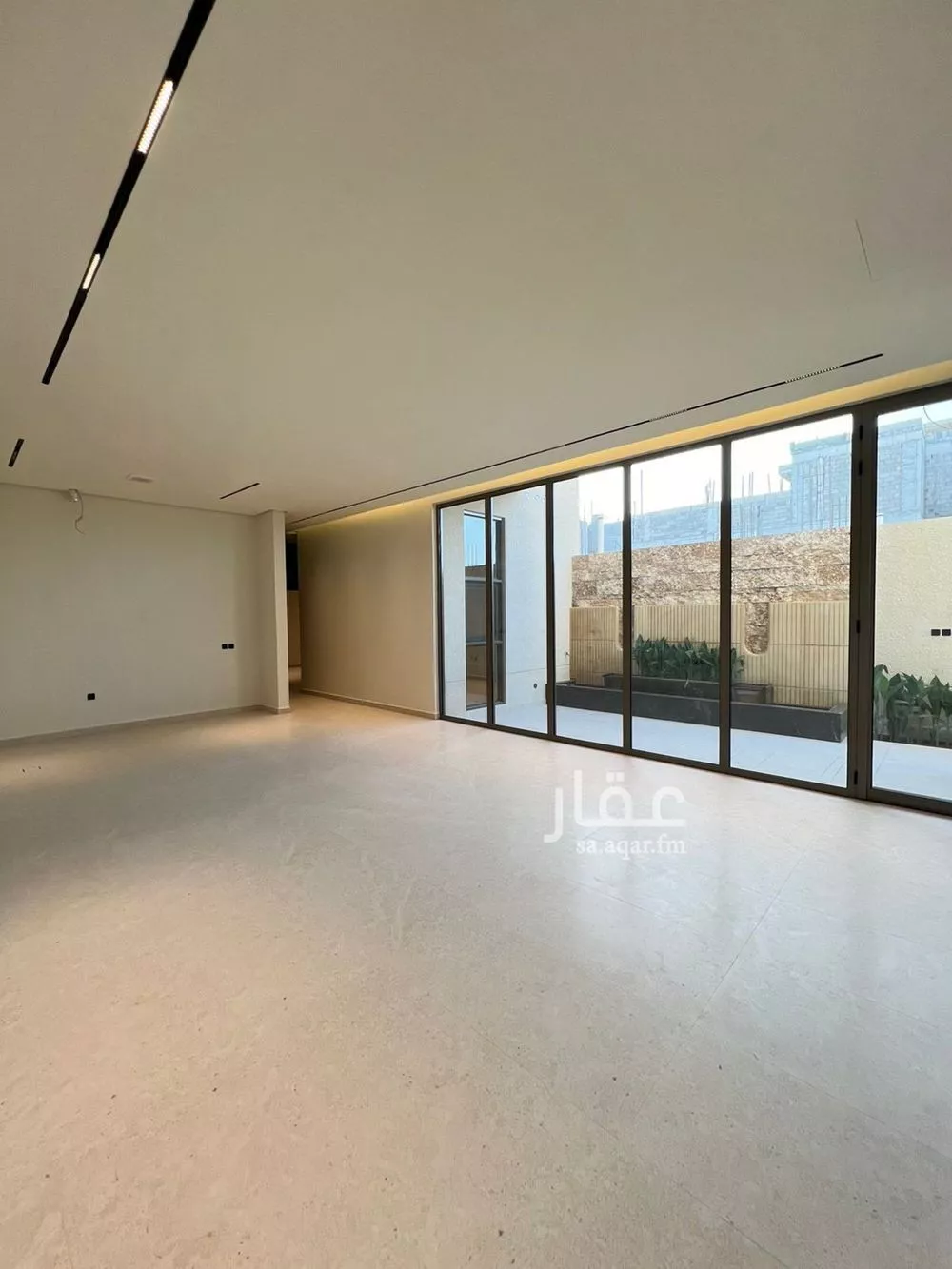 3 bedroom floor in Al Aridh 9