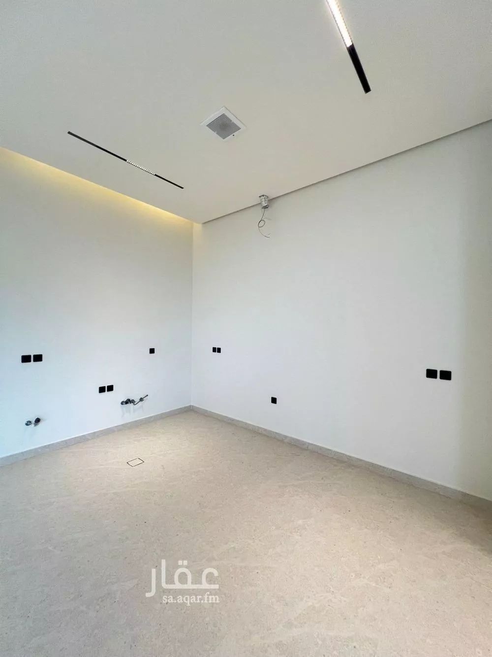 3 bedroom floor in Al Aridh 10