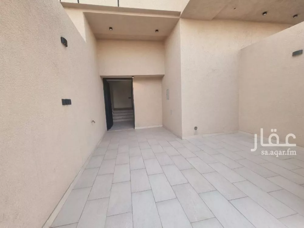 دور 4 غرف في السويدي 13