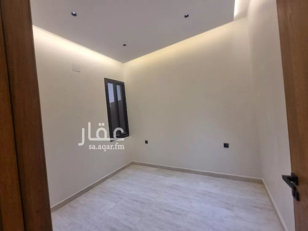 دور 4 غرف في السويدي 14