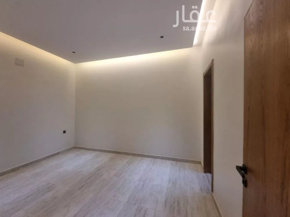 دور 4 غرف في السويدي 15