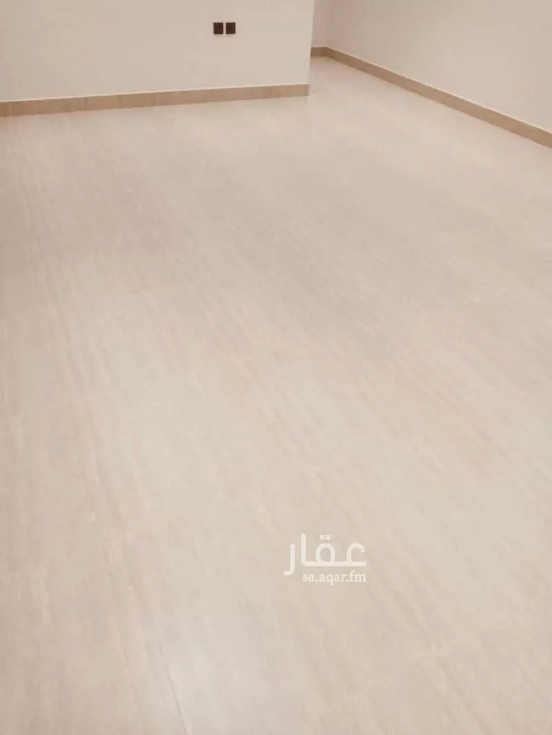 دور 3 غرف في السعادة 16