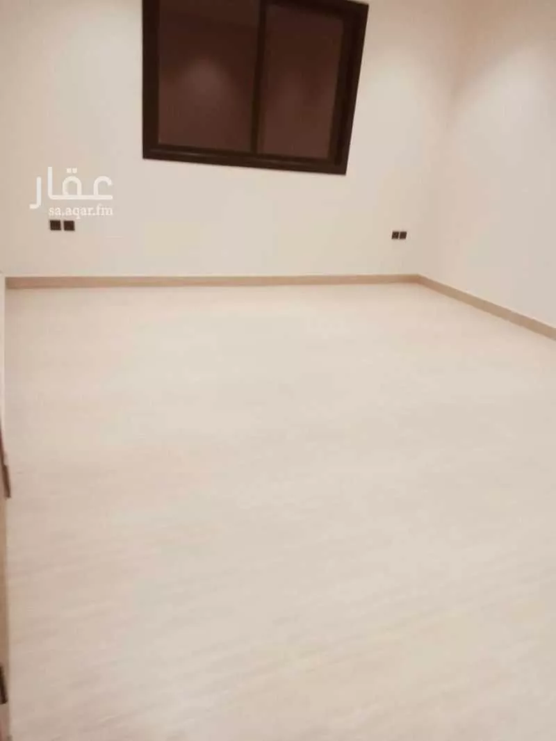 دور 3 غرف في السعادة 8