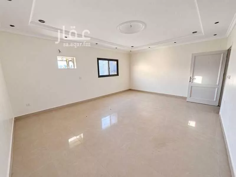 5 bedroom apartment in Al Areedh, Madinah 7