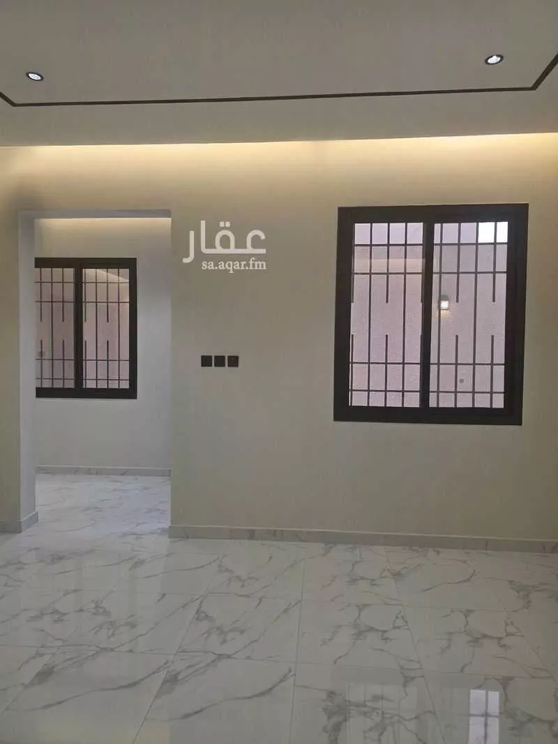 3 bedroom floor in Al Janadriyah 7