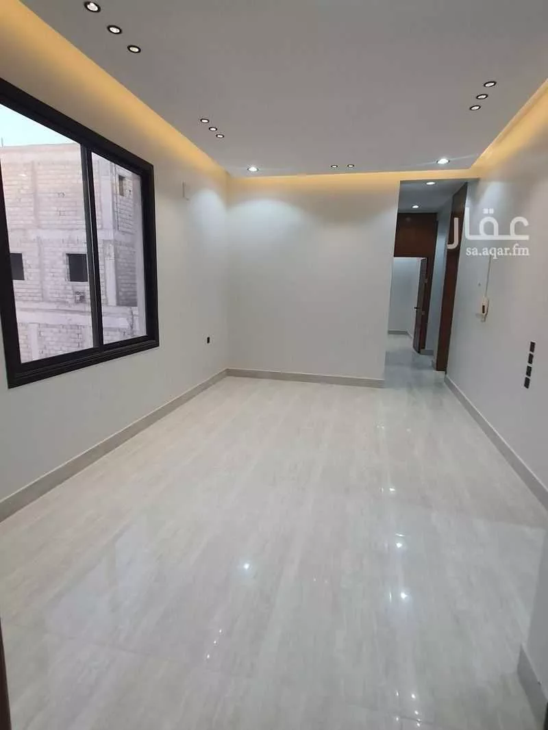 5 bedroom floor in Al Janadriyah 2