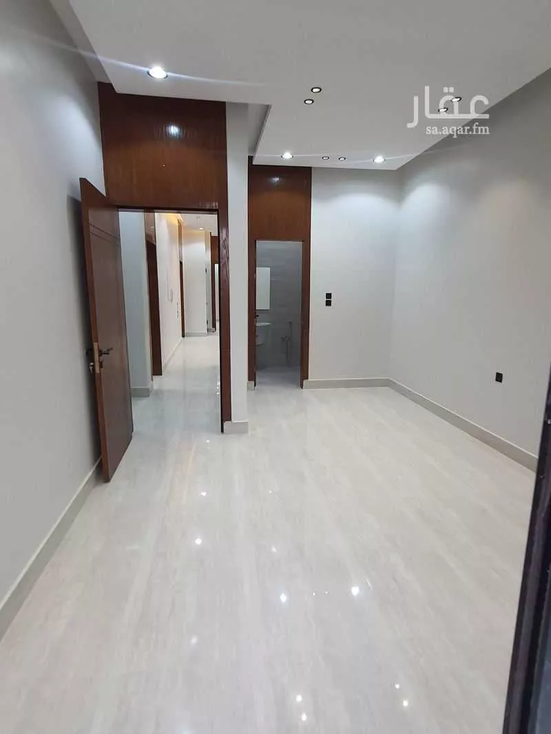5 bedroom floor in Al Janadriyah 14