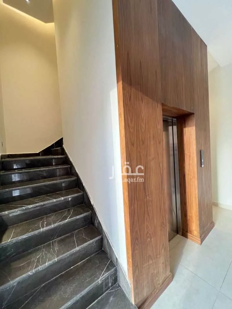 3 bedroom floor in Al Aridh 7