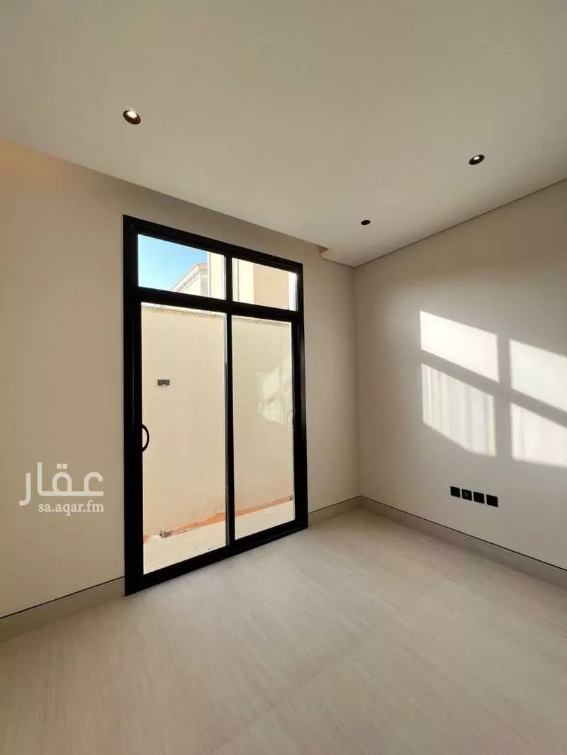 دور 3 غرف في العارض 8