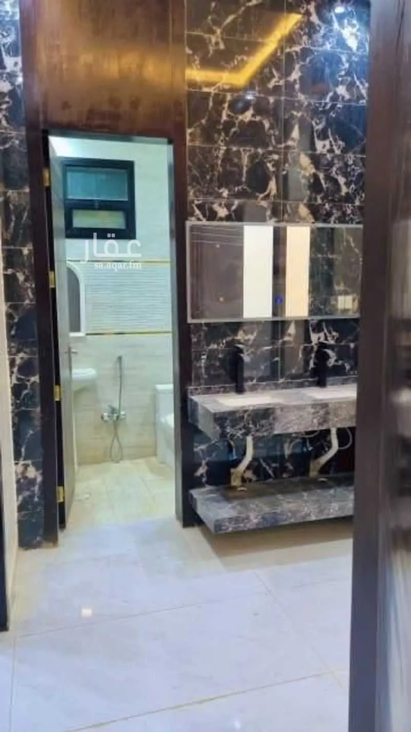 6 bedroom floor in Ash Sharq 5