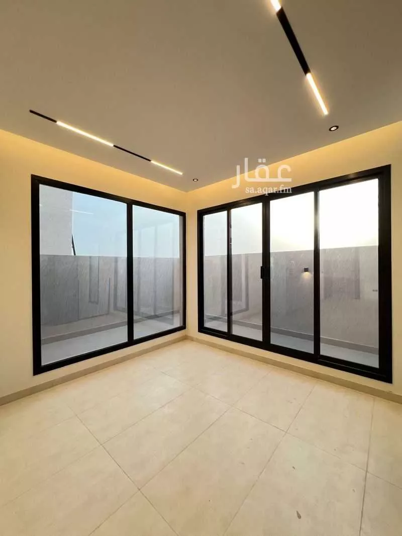 دور 4 غرف في العارض 15