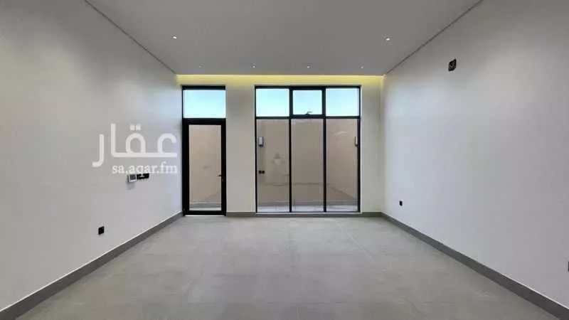 3 bedroom floor in Al Janadriyah 2