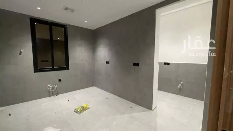 3 bedroom floor in Al Janadriyah 3