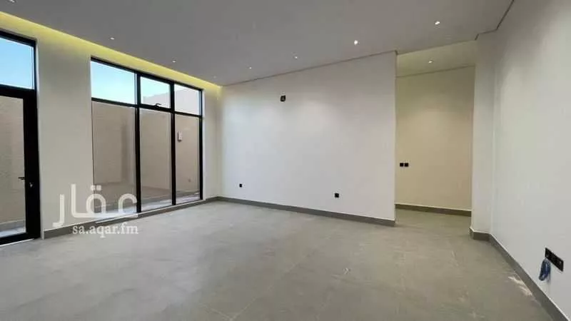 3 bedroom floor in Al Janadriyah 5