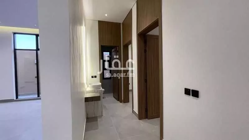 3 bedroom floor in Al Janadriyah 6