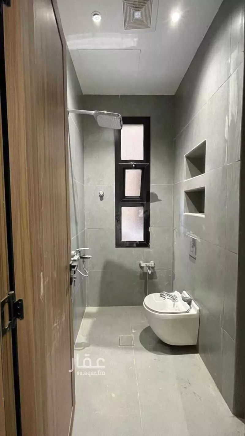 3 bedroom floor in Al Janadriyah 7