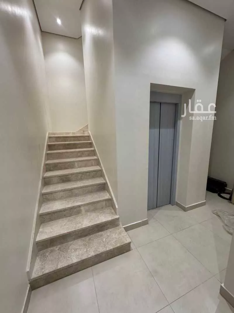 5 bedroom floor in Ad Dar Al Baida 2