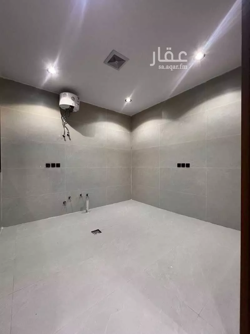 دور 5 غرف في السعادة 7