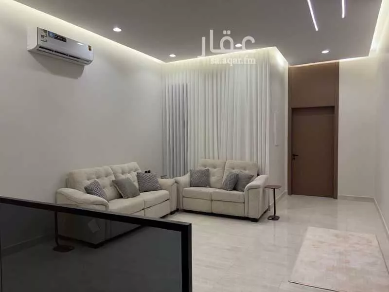 6 bedroom floor in Al Janadriyah 2