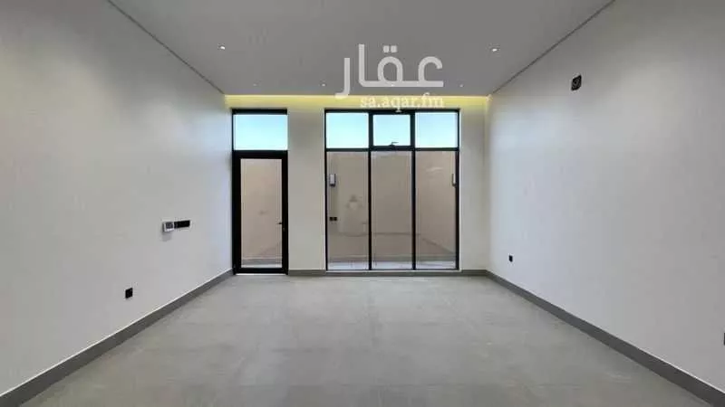 4 bedroom floor in Al Janadriyah 3