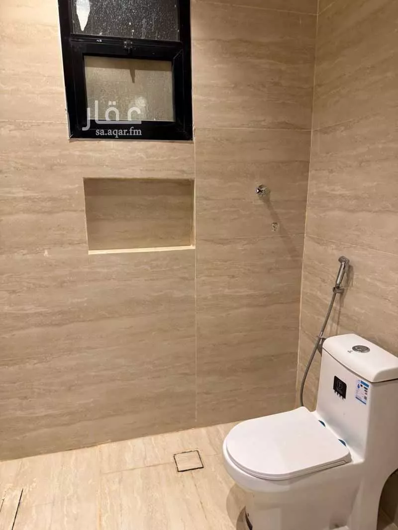 4 bedroom floor in Al Rimal 16