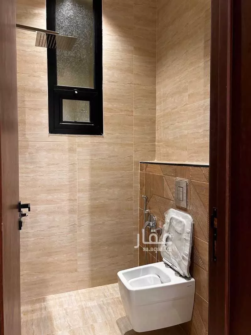 5 bedroom floor in Al Maizilah 9