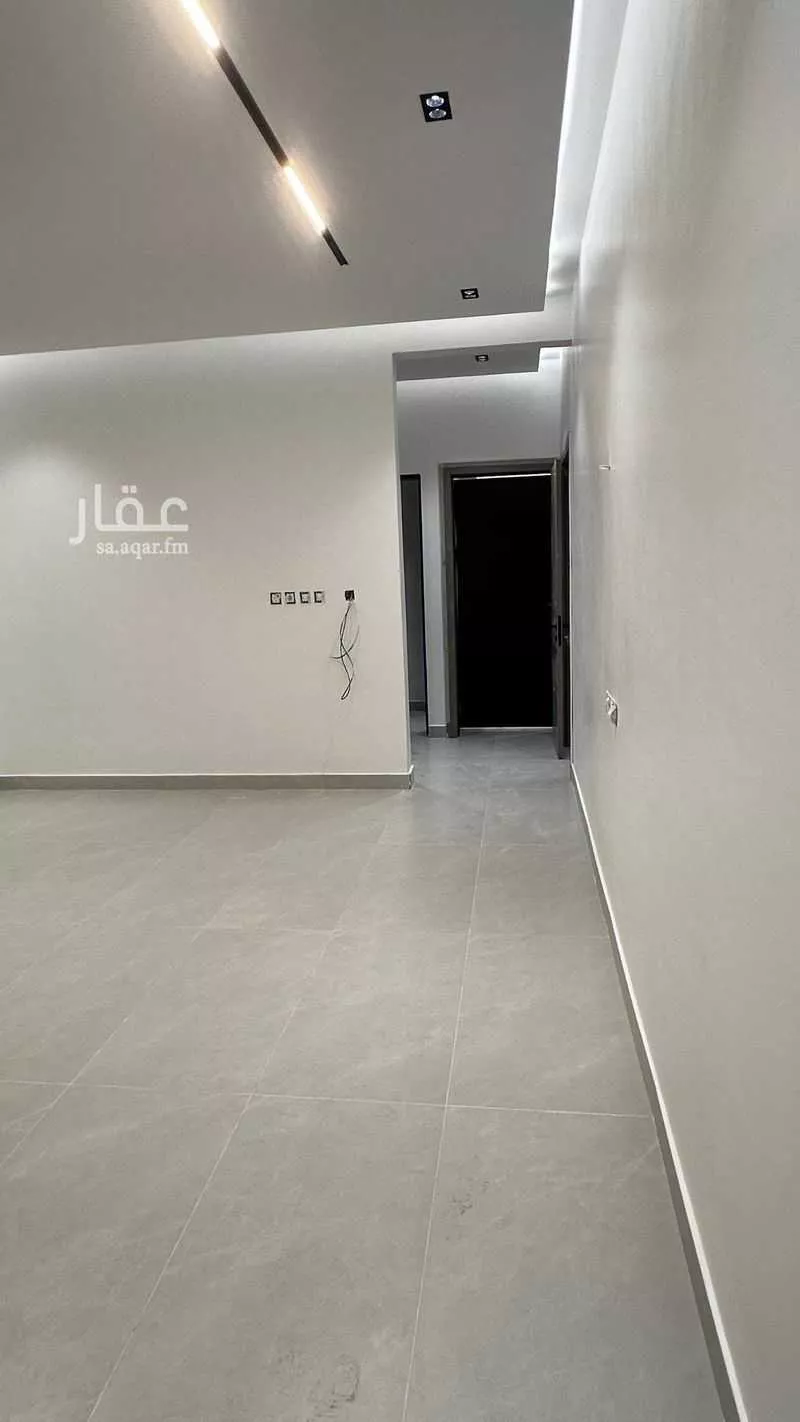دور 4 غرف في السعادة 7