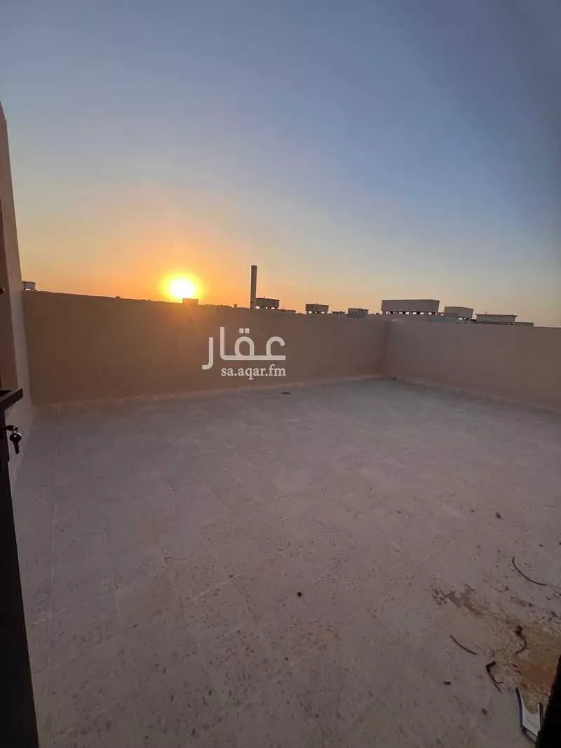 3 bedroom floor in Al Zahrah 4