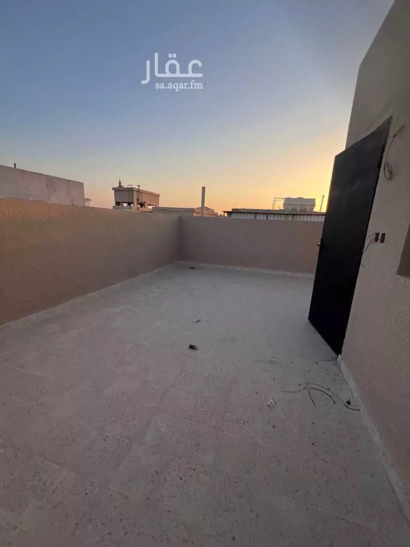 3 bedroom floor in Al Zahrah 5