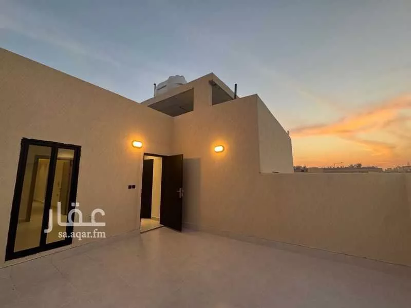 دور 4 غرف في السويدي 21
