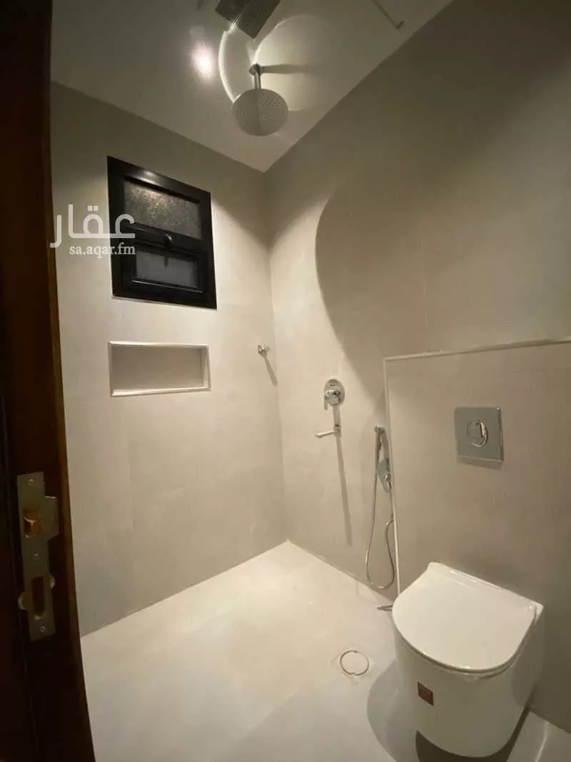 دور 6 غرف في الشرق 25