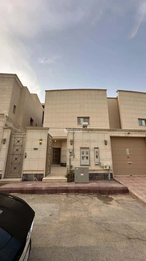 4 bedroom villa in Al Malqa 5