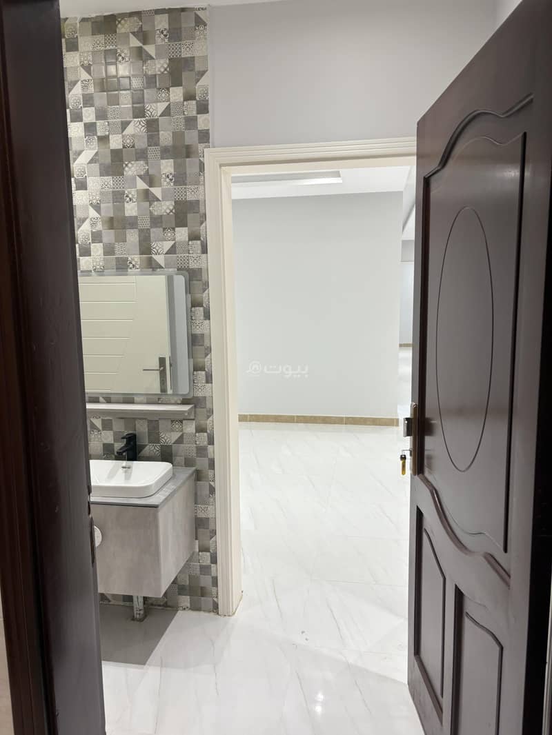 5 bedroom apartment in Umm Al Silm, Jeddah 8